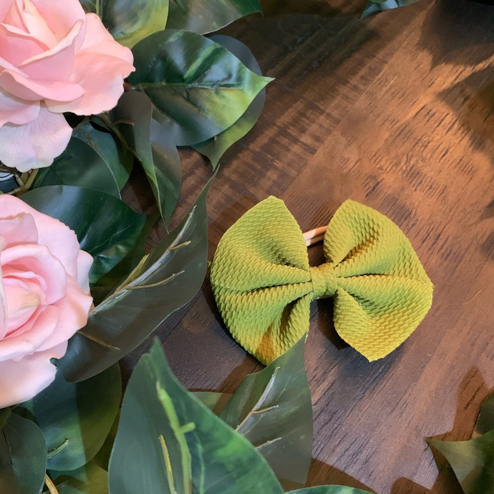Beautiful nylon bow headband. - Picture 3 of 3